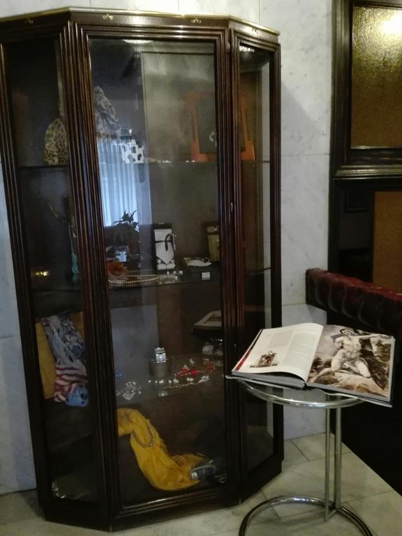 Monclus Hotel ปาเลนเซีย ภายนอก รูปภาพ